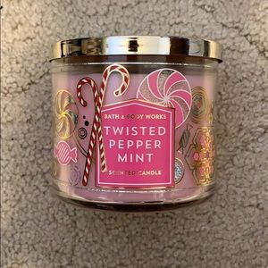 Bath & Body Works Twisted Peppermint Candle